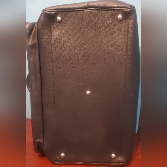 Black Louis Vuitton Duffel Bag - Picture 3 of 4